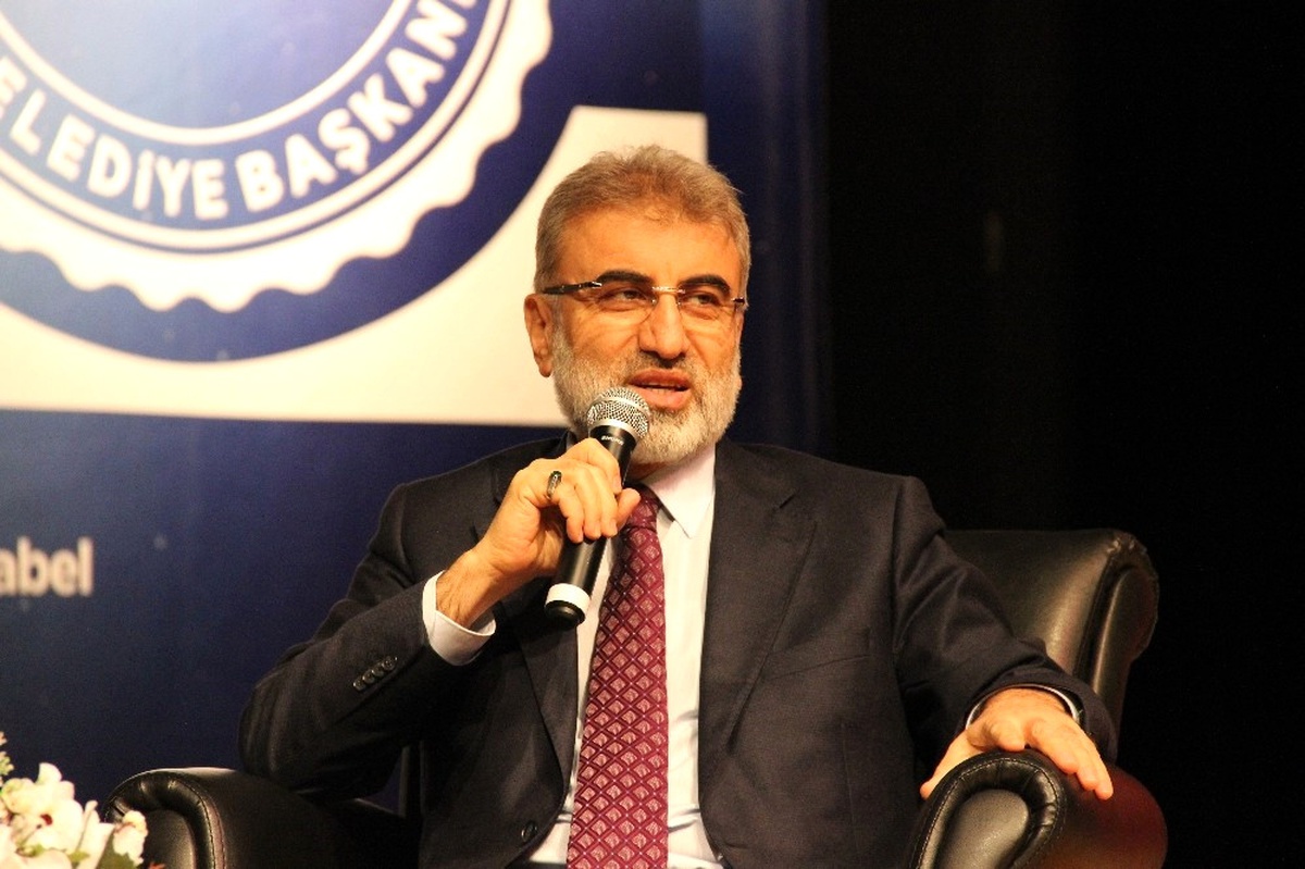 Taner Yıldız: Büyüyen Türkiye\'nin Kendi Halinde Kalan Bir Anayasası Olmaz