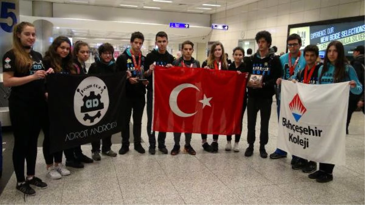 Türk Mucitler ABD\'den İlham Veren Mühendislik Ödülü ile Döndü