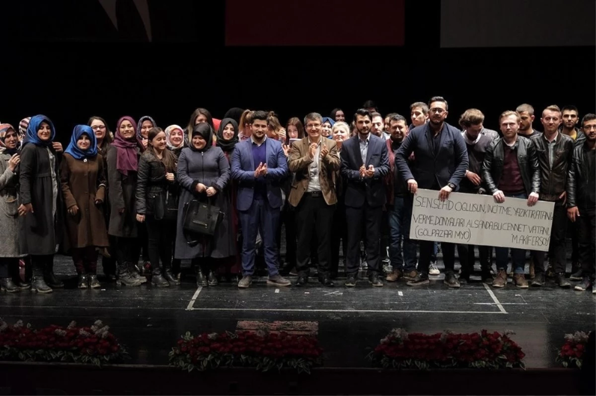 Türkiye Yazarlar Birliği Başkanı Mehmet Doğan Üniversite Öğrencilerine Mehmet Akif Ersoy\'u Anlattı