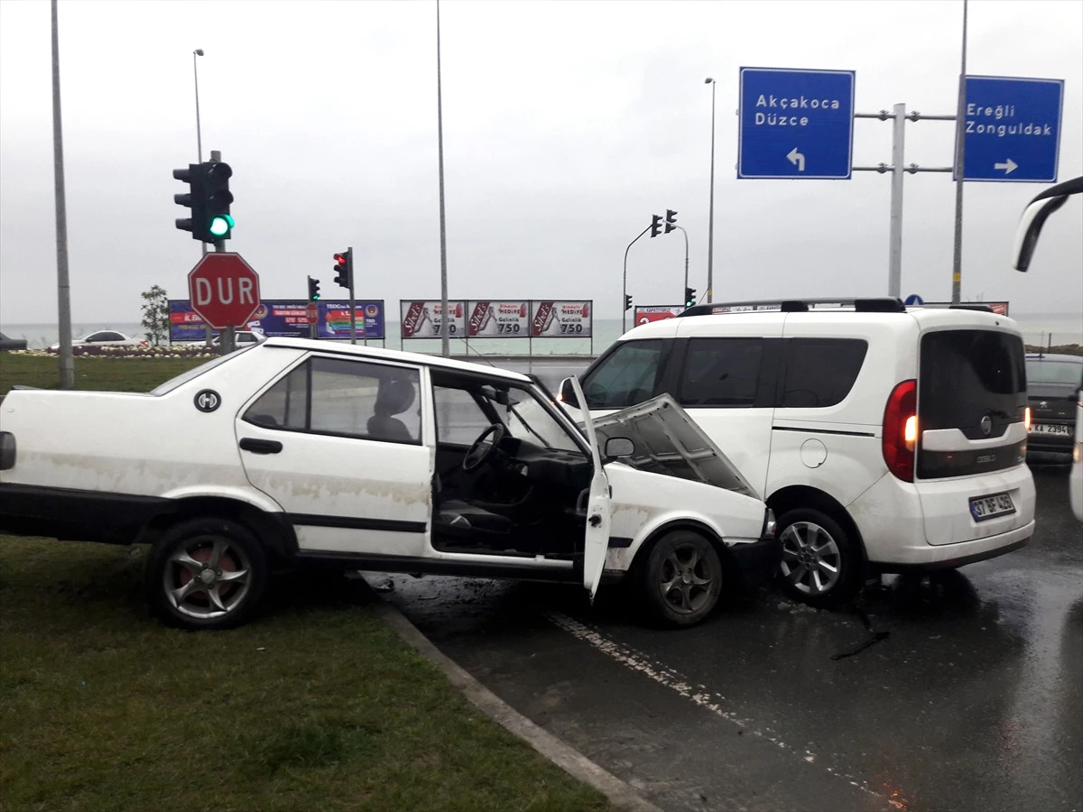 Zonguldak\'ta Trafik Kazası: 1 Yaralı