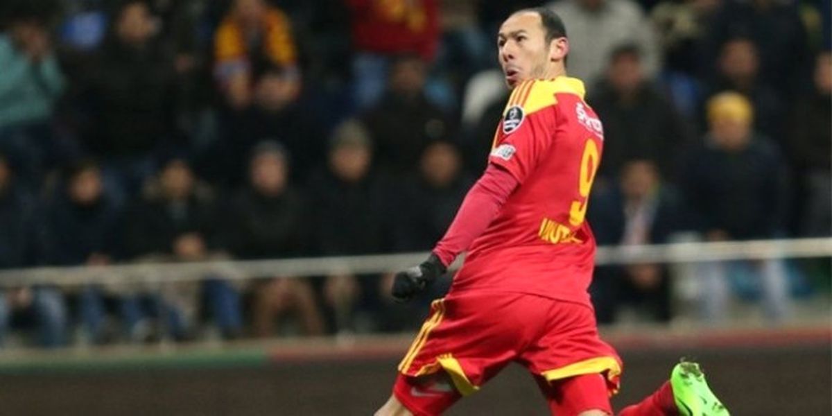 100\'ler Kulübü"Nün Tek Temsilcisi Umut Bulut"