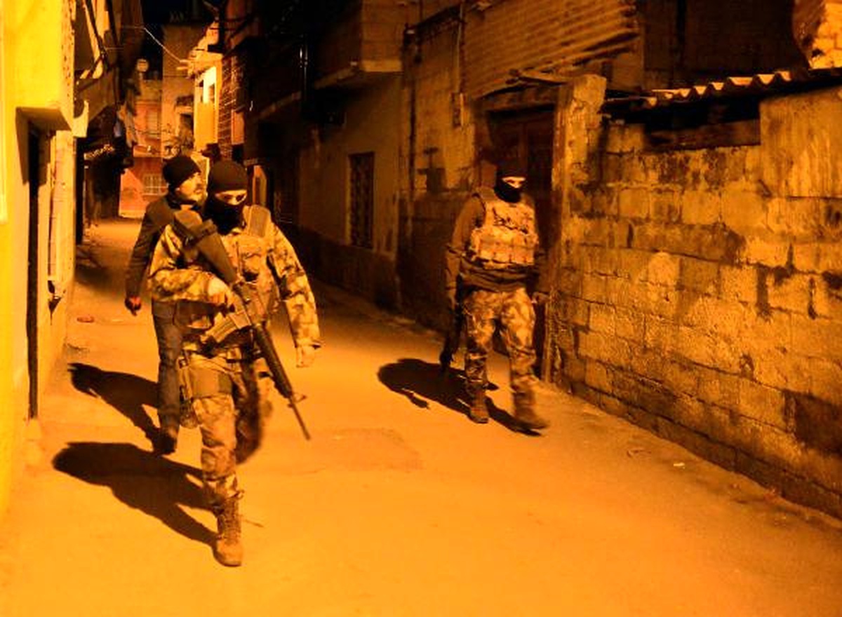 Adana\'da Hava Destekli PKK Operasyonu: 36 Gözaltı
