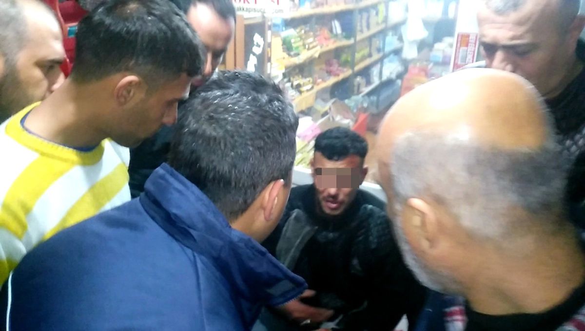 Adana\'da Hırsıza Mahalleli Dayağı
