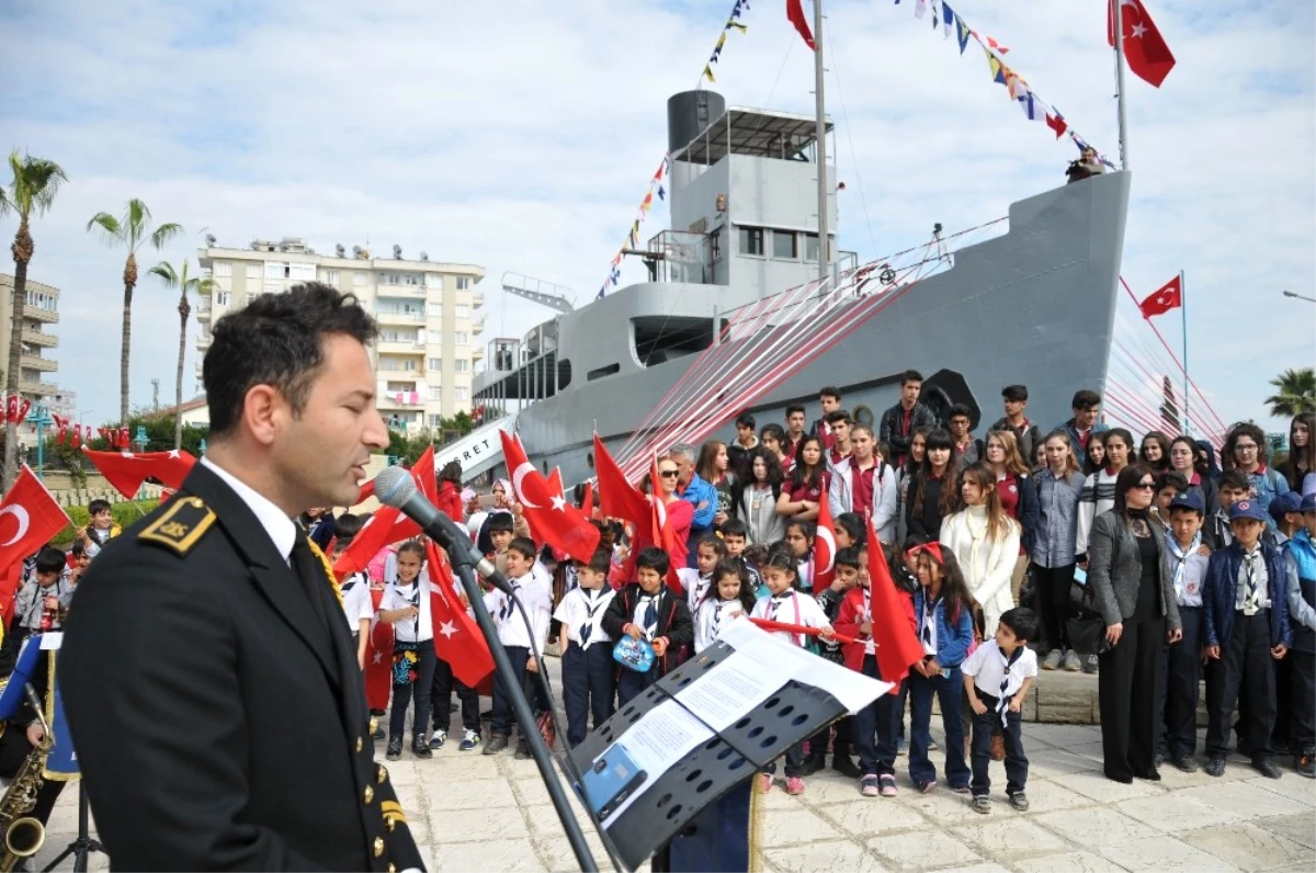 Akdeniz Bölge Komutanlığı Bandosu Tarsus\'ta Konser Verdi