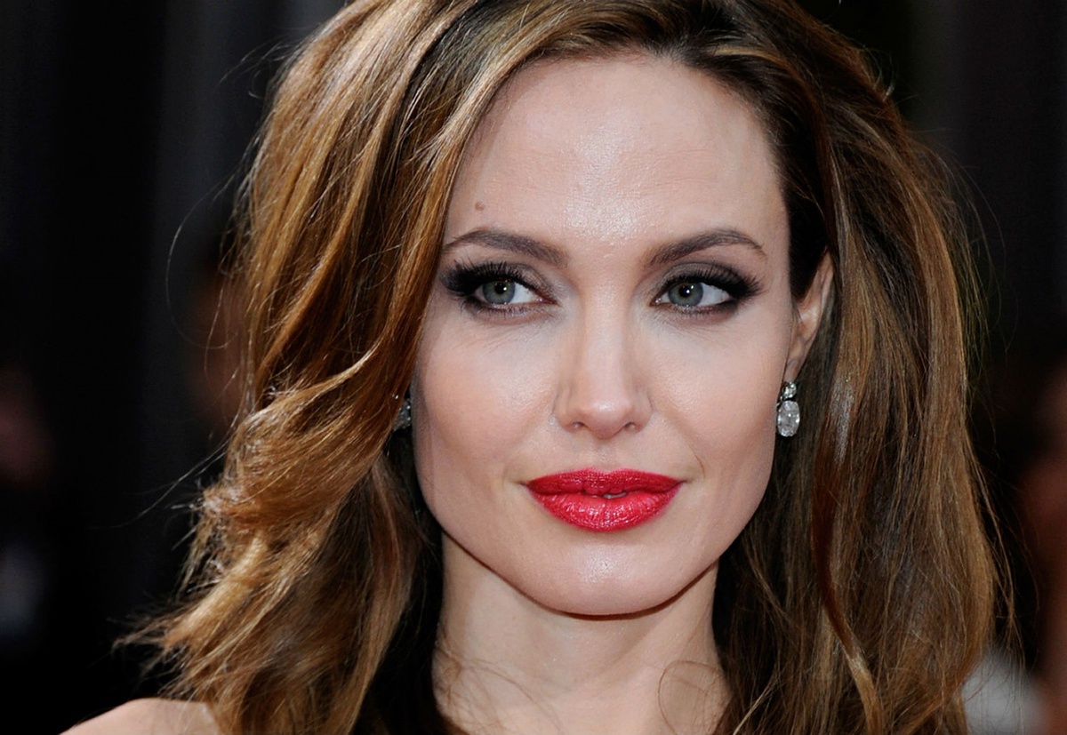 Angelina Jolie, Dünya Liderlerine İnsanlık Dersi Verdi
