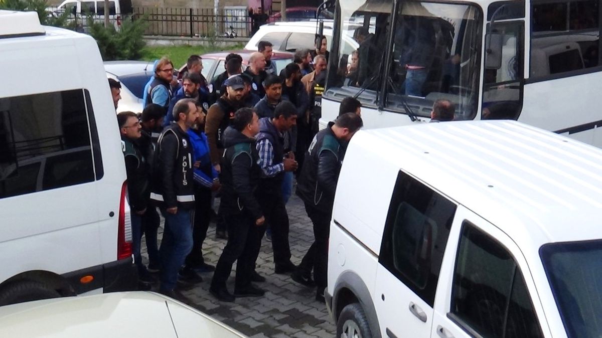 Balıkesir\'deki Şafak Operasyonunda 32 Tutuklama