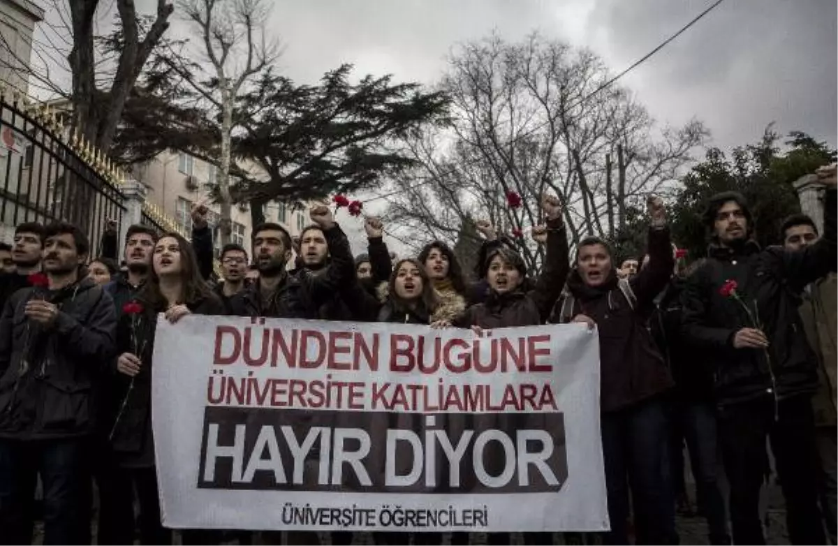 Beyazıt\'ta 16 Mart ve Halepçe Protestosu