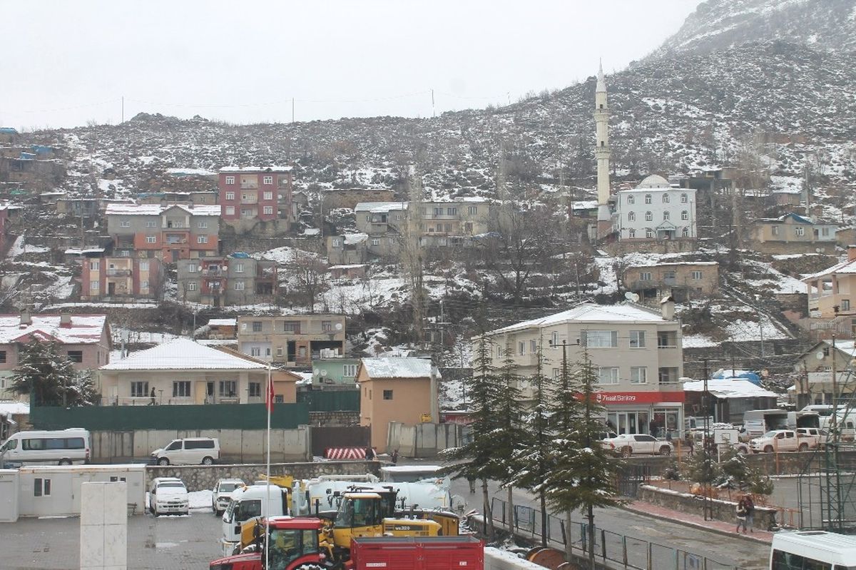 Beytüşşebap Beyaza Büründü