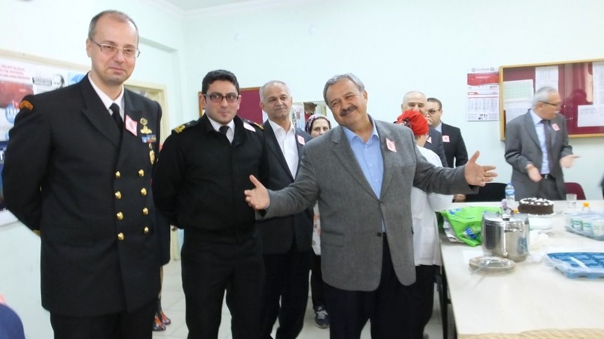 Burhaniye\'de Belediye Koro Kuracak