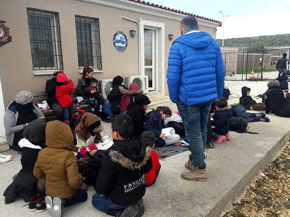 Çeşme\'de 8 İnsan Kaçakçısı Tutuklandı