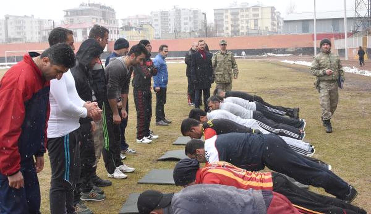 Güvenlik Korucusu Adaylarına Komando Eğitimi Gibi Spor Sınavı