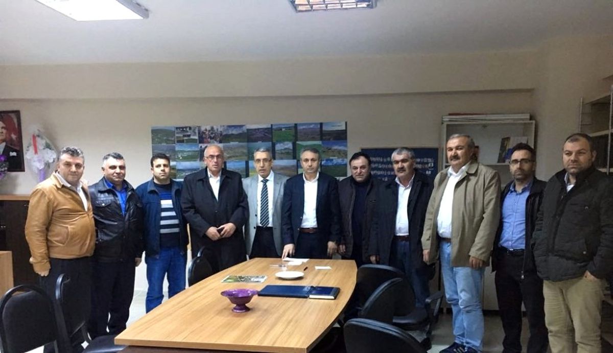 Hanaklılar Platformu\'ndan Başkan Kadıoğlu\'nun İsminin Kaldırılmasına Tepki