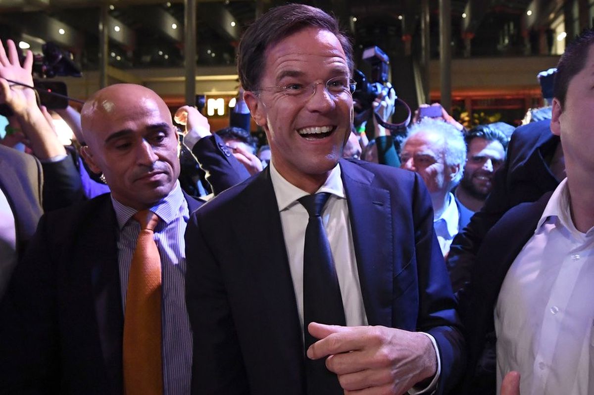 Rutte Hollanda\'da Genel Seçimi Nasıl Kazandı?