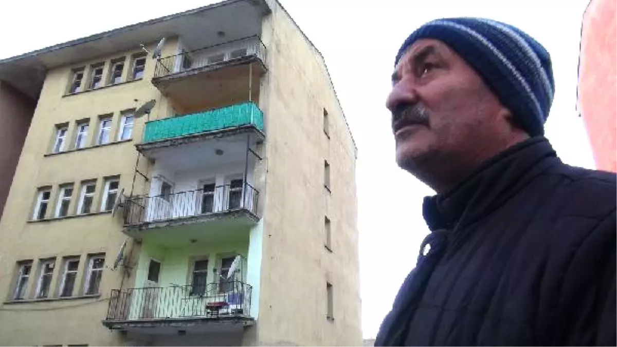 Kars\'ta 2 Kardeş ile Polisi Elektrik Çarptı