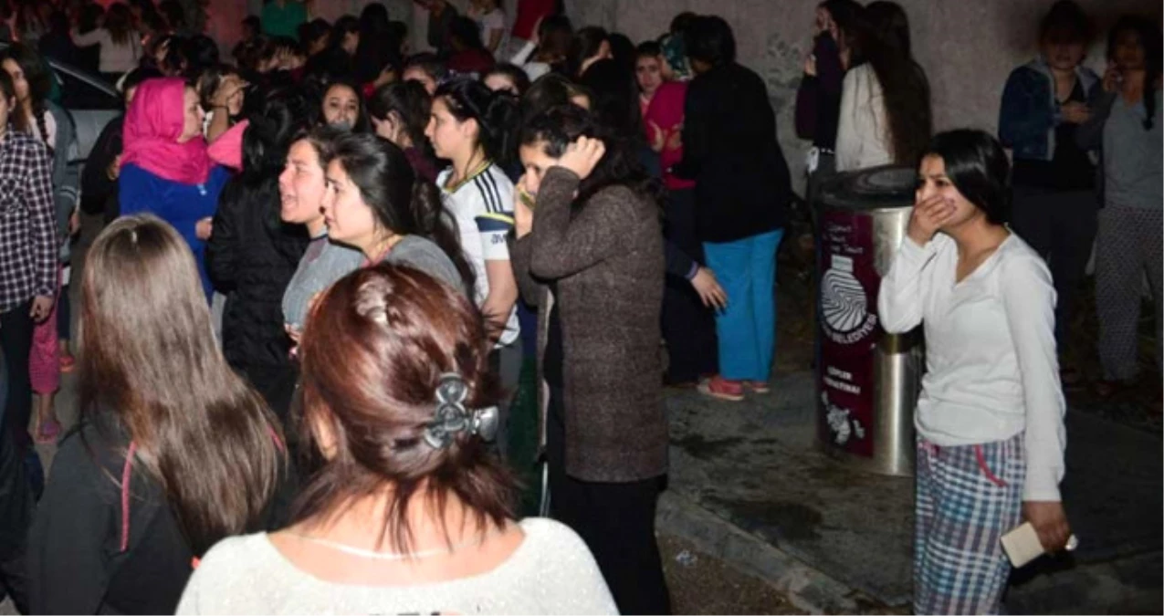 Yurt Bacasından Çıkan Dumanı Yangın Sanan Öğrenciler Paniğe Kapıldı