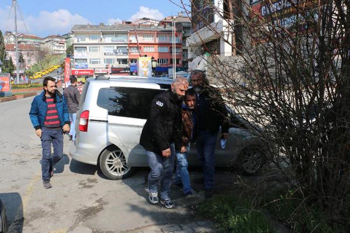 Marketteki Kadına Şişeyle Saldırıp Kasayı Soyan Şüpheli Yakalandı