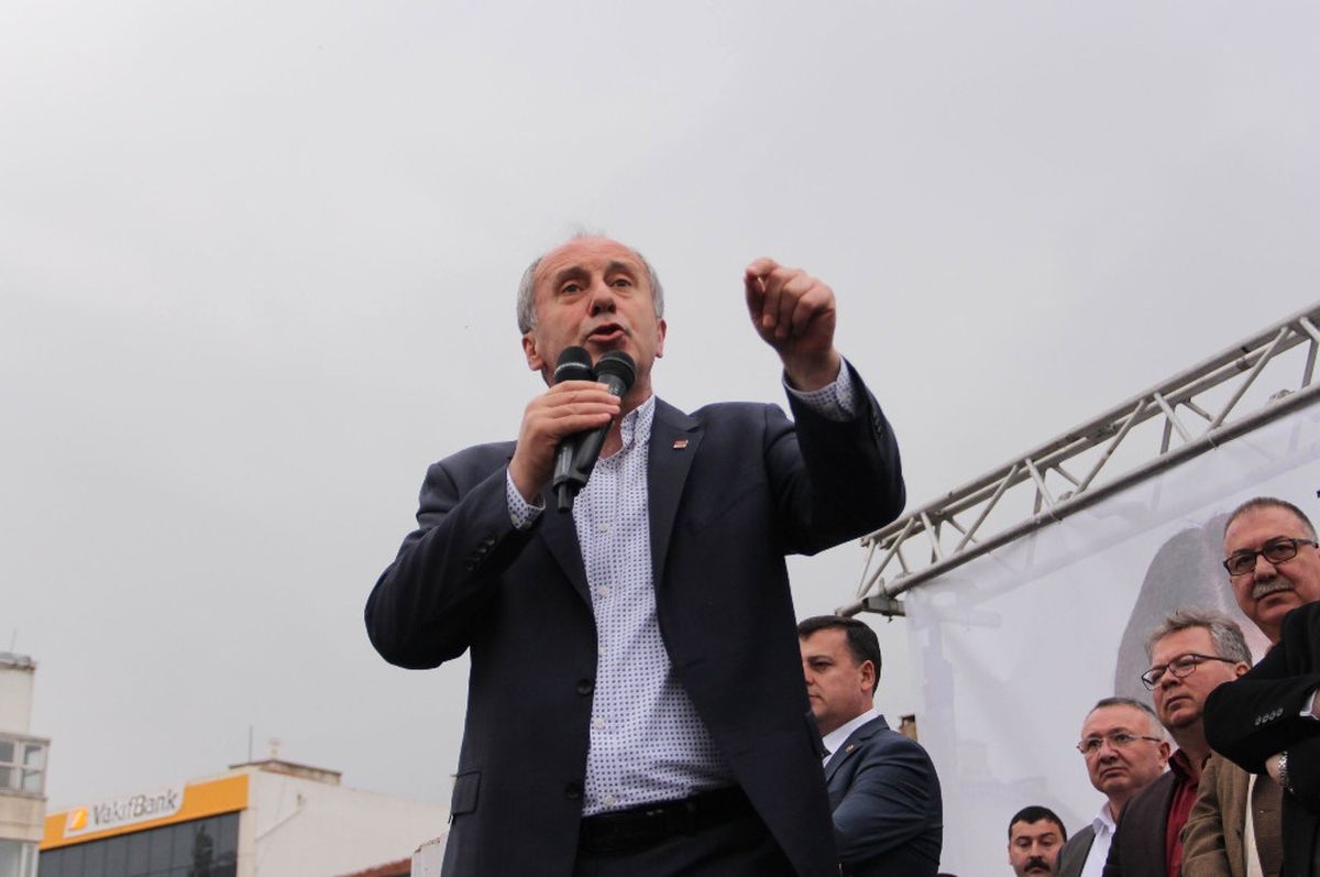 Ne Evet Diyenler Terörist Ne Hayır Diyenler Terörist"