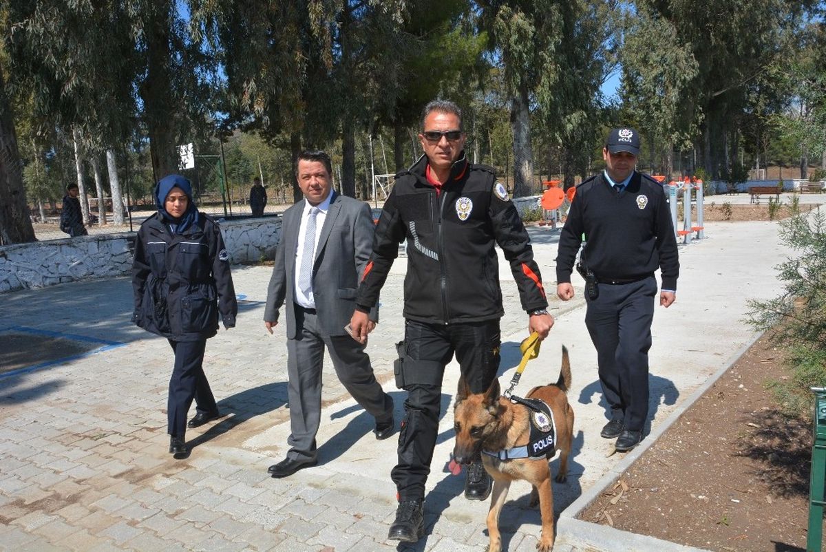 Seydikemer Emniyet Müdürlüğü\'nden Okullar Bölgesinde Denetim