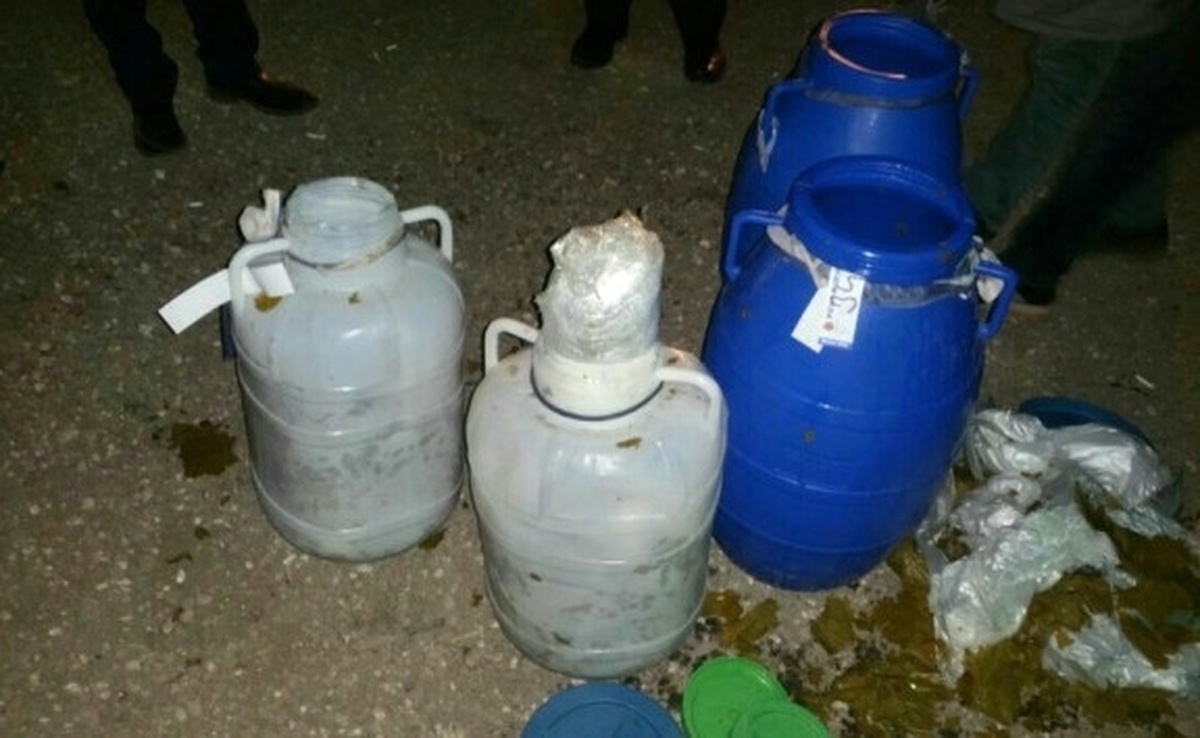 Turşu Bidonlarında Esrar Bulundu