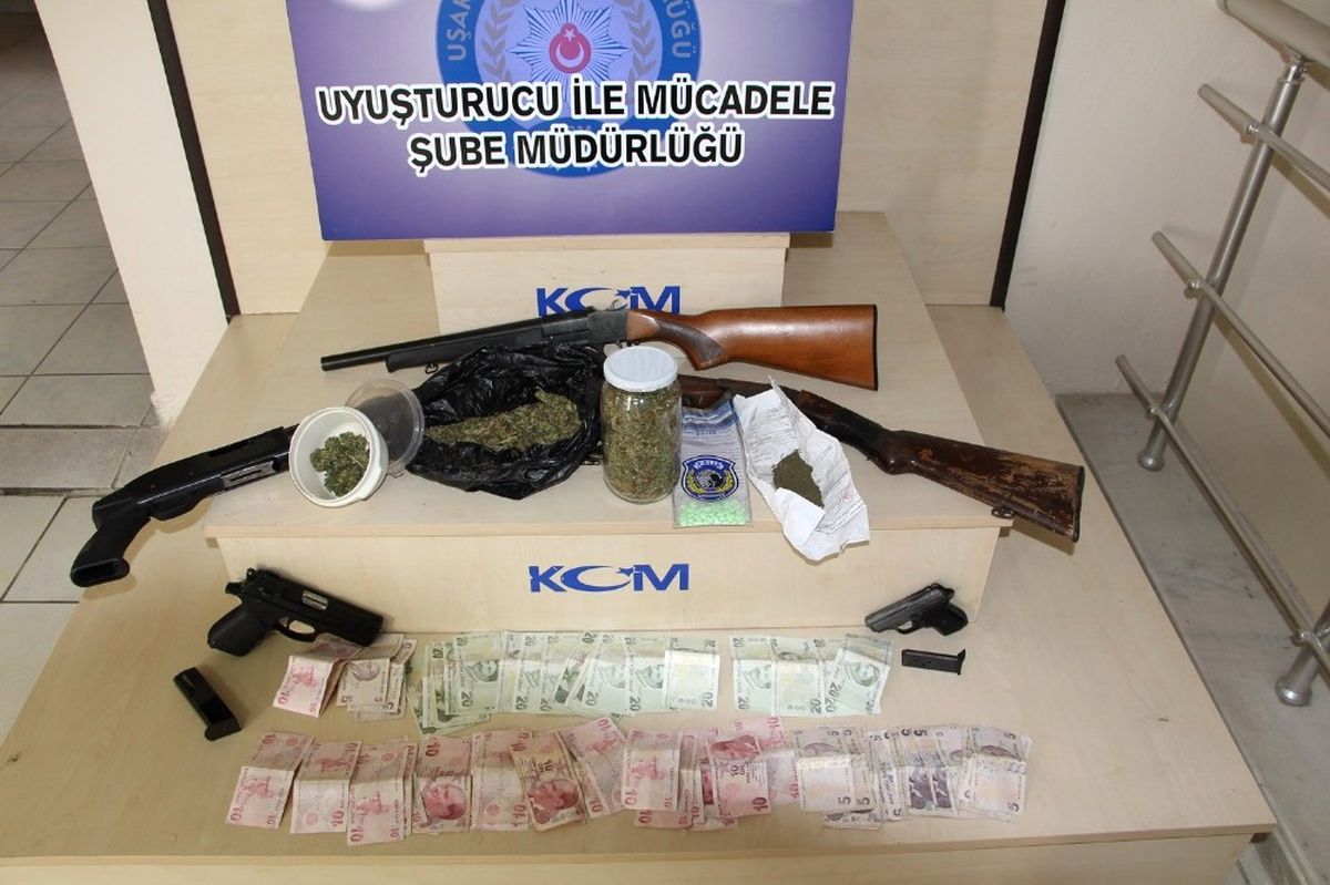 Uşak\'ta Uyuşturucu Tüccarlarına Operasyon
