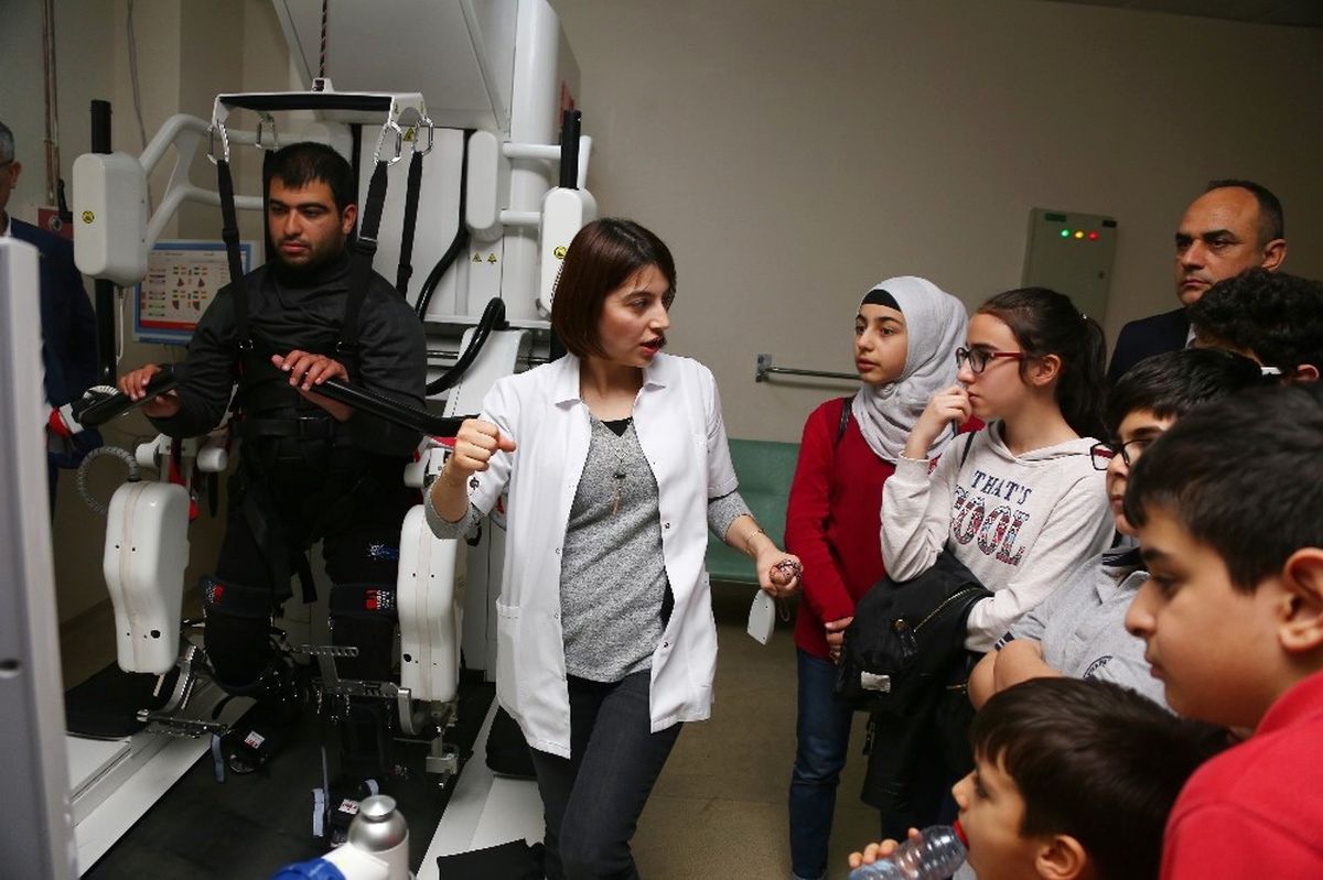 Üstün Zekalı Öğrenciler Robotik Teknolojiyle Tanıştı