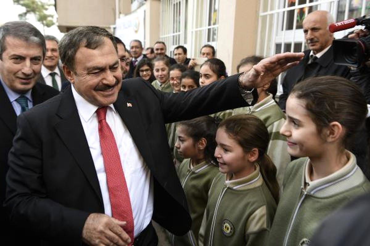 Veysel Eroğlu\'ndan Kılıçdaroğlu\'na \'Afyon\'da Tatil Yap\' Önerisi