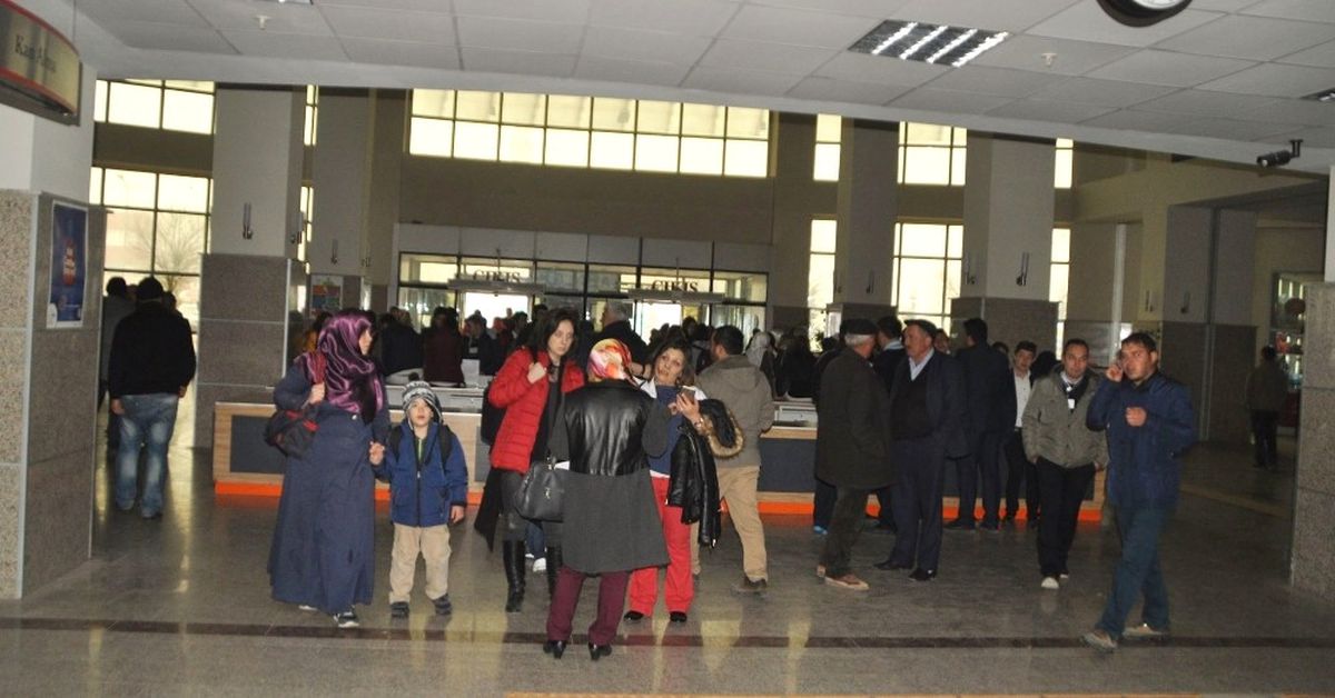 Afyonkarahisar Devlet Hastanesi\'nde Yangın Paniği (3)