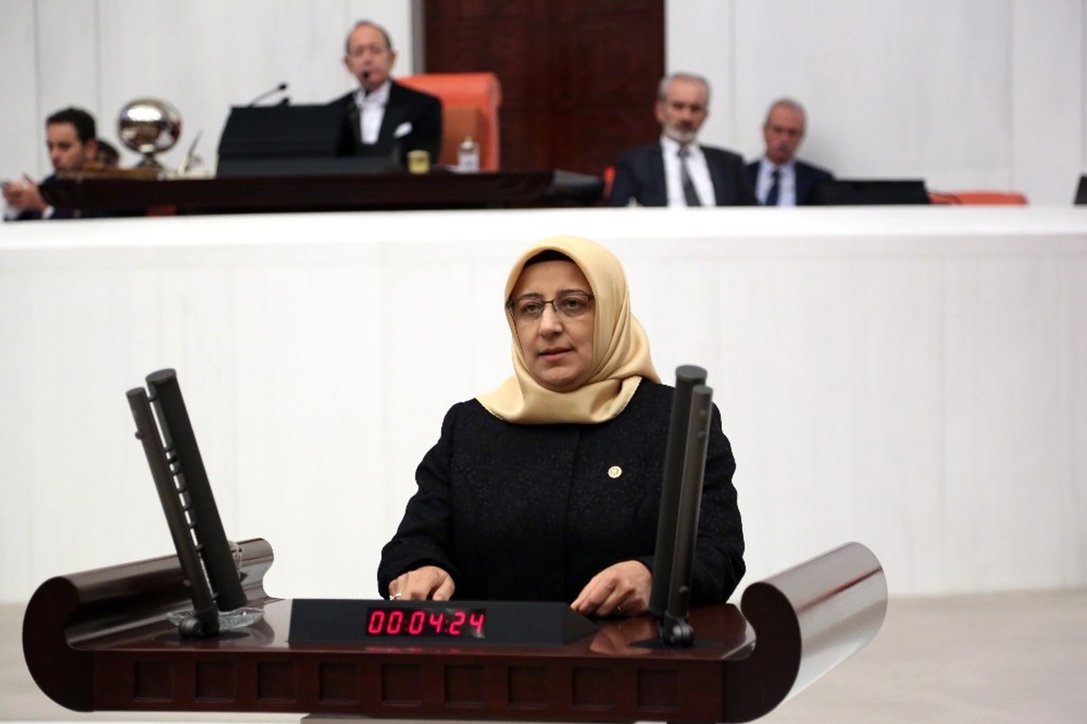 Ak Partili Özkal, Çanakkale Deniz Zaferi\'ni Kutladı