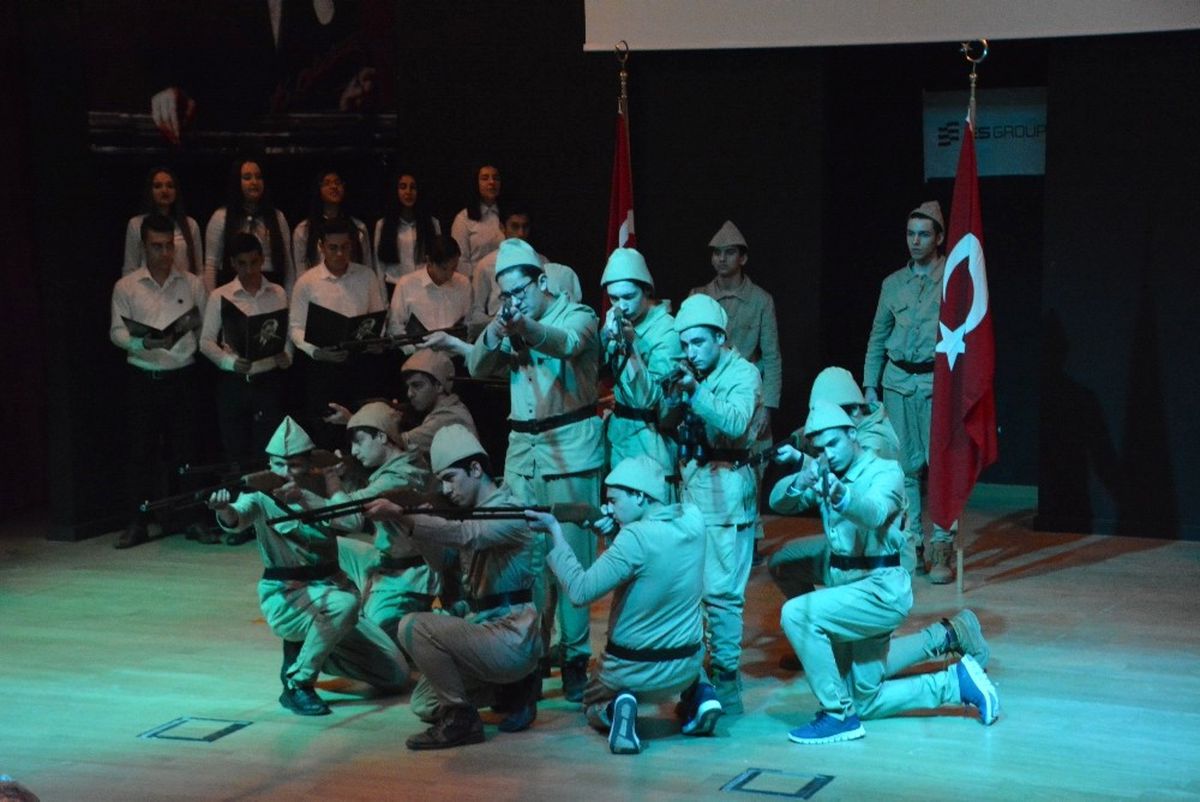 Aliağa\'da Duygulandıran 18 Mart Oratoryosu