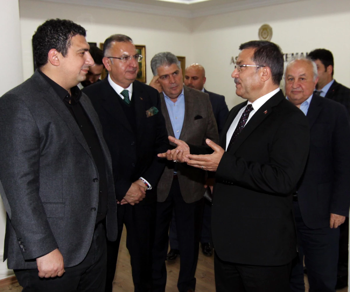 Antalyaspor Yönetiminin Emniyet Müdürü Uzunkaya\'yı Ziyareti