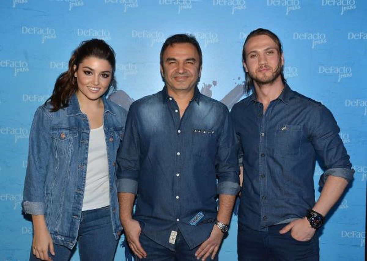 Aras Bulut İynemli ve Hande Erçel, Defacto\'nun Reklam Yüzü Oldu