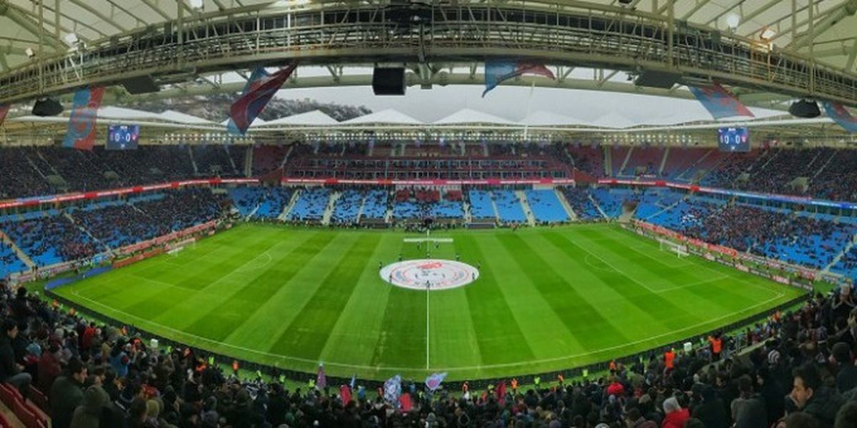 Arena\'da Tarihi Gece