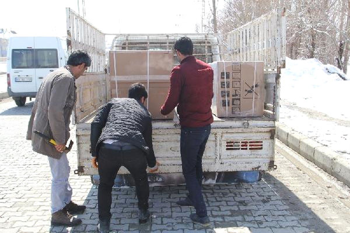 Babası Ölen Genç Kıza Hediye Çeyiz Seti