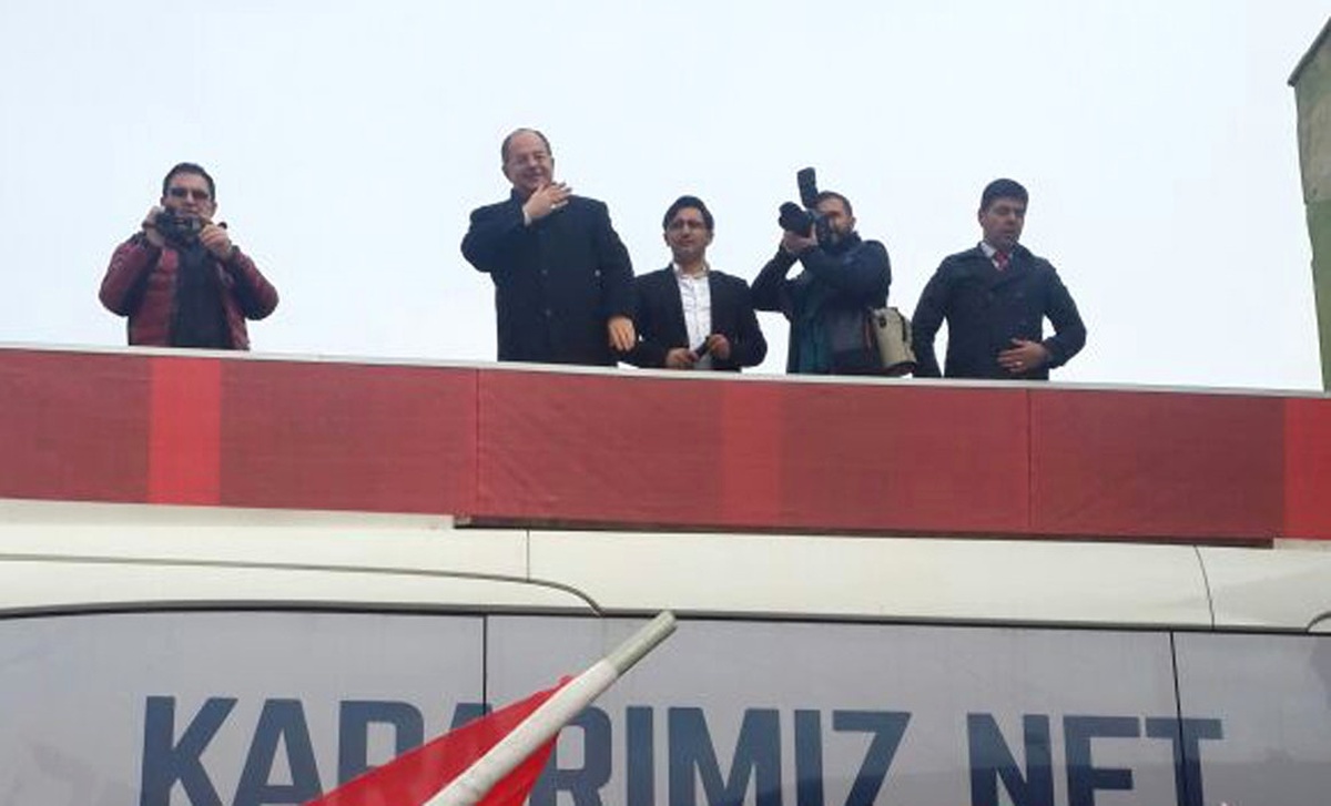 Bakan Akdağ: Gittiğiniz Yol Sizi Duvara Toslatacak