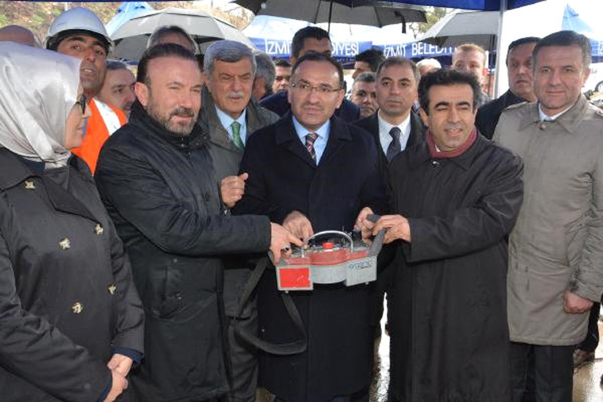 Bakan Bozdağ: Hollanda Başbakanı\'nın Yaptığı Esasında Bir Çocukluk (2)