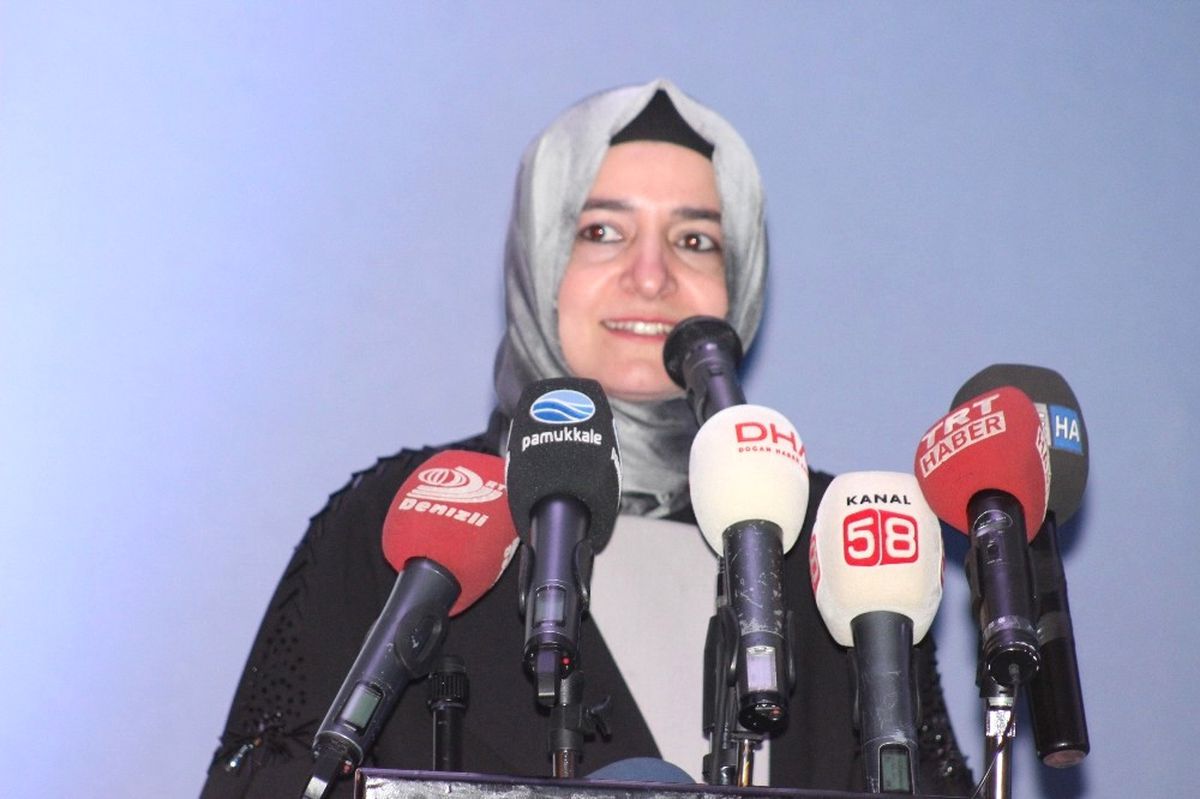 Bakan Kaya: "Hollanda\'nın Bize Uyguladığı İnsanlık Dışı Bir Muameleydi"