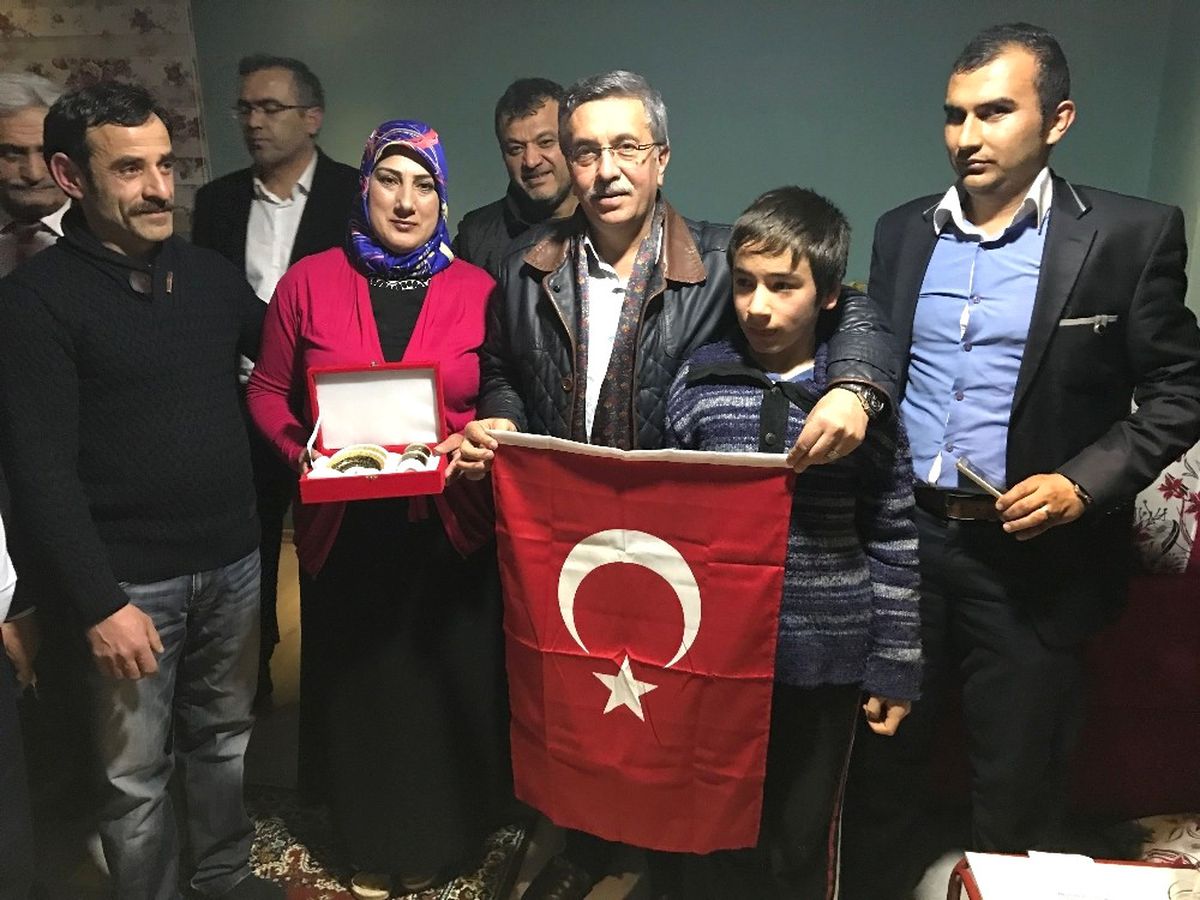 Başkan Çetin, Pursaklar\'ı Karış Karış Gezip Referandumu Anlatıyor