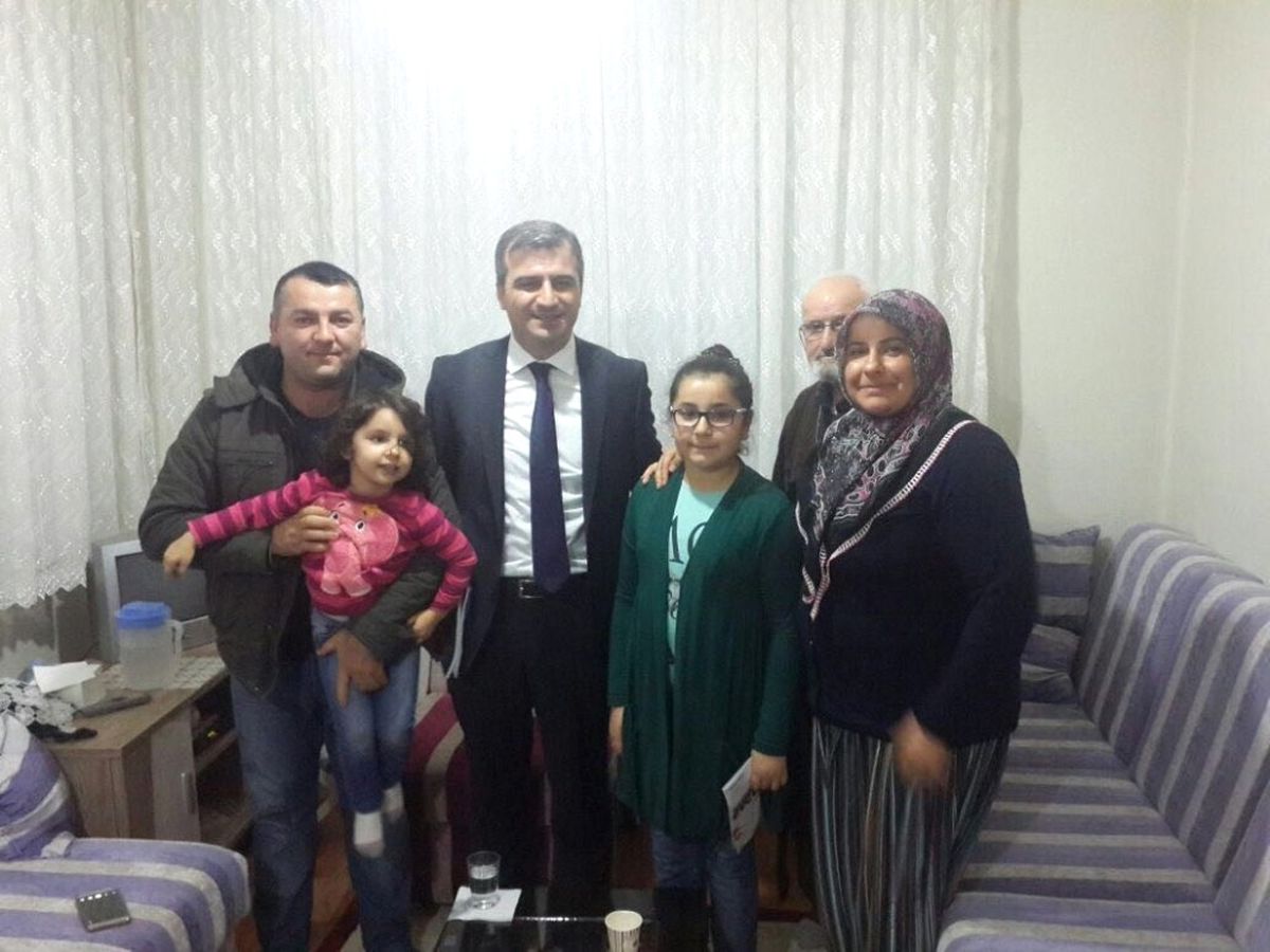 Başkan Yemenici Kapı Kapı Geziyor