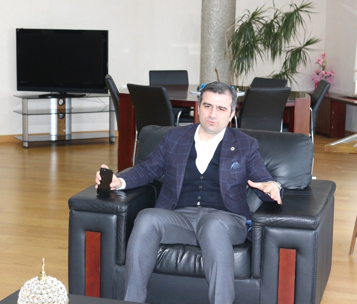 Başkan Yemenici, Şoförler Odası Yönetim Kuruluyla Bir Araya Geldi