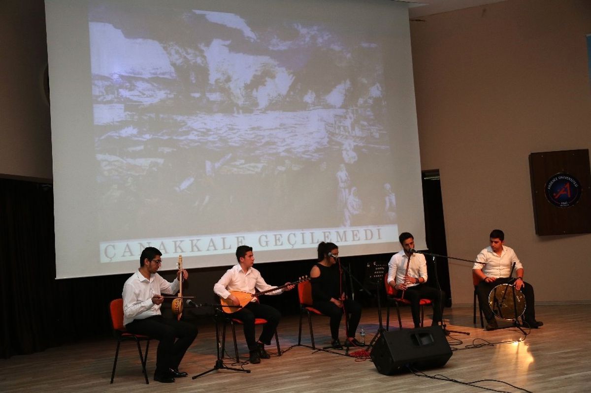 Çanakkale Şehitleri Akdeniz Üniversitesi\'nde Anıldı