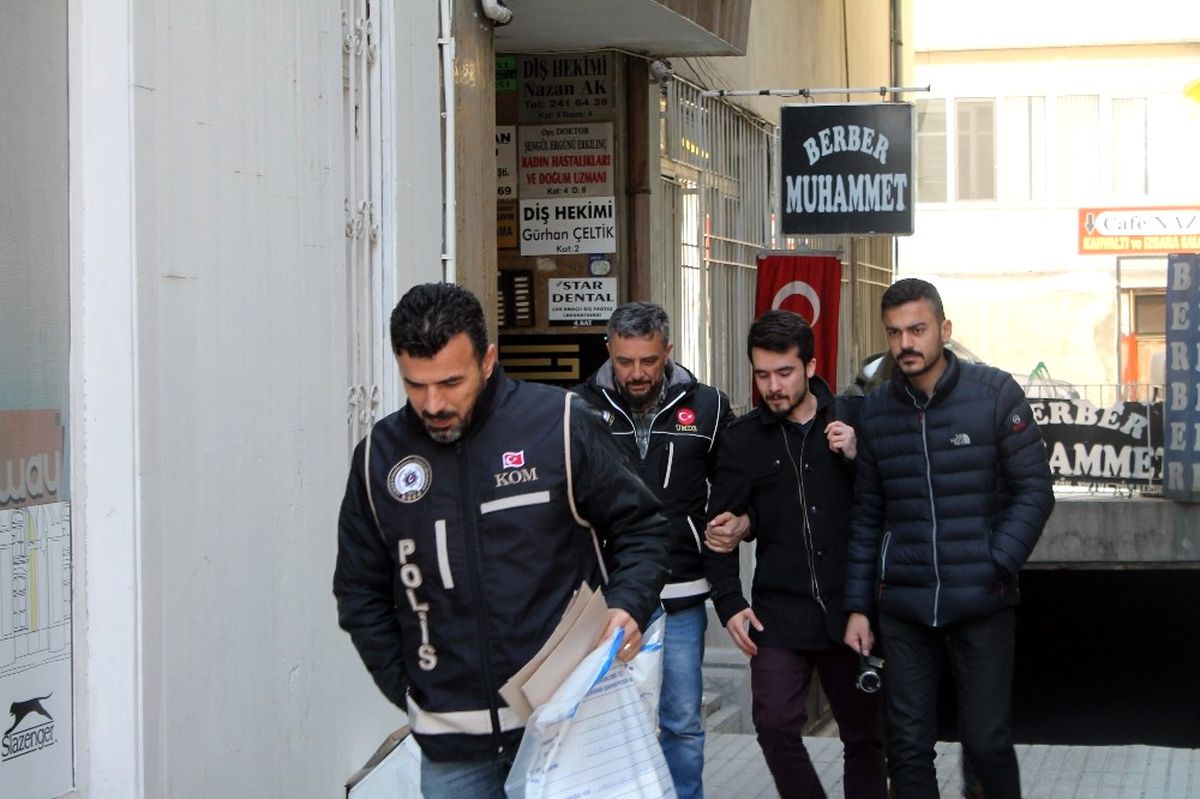 Denizli\'de 8 Avukat Gözaltına Alındı