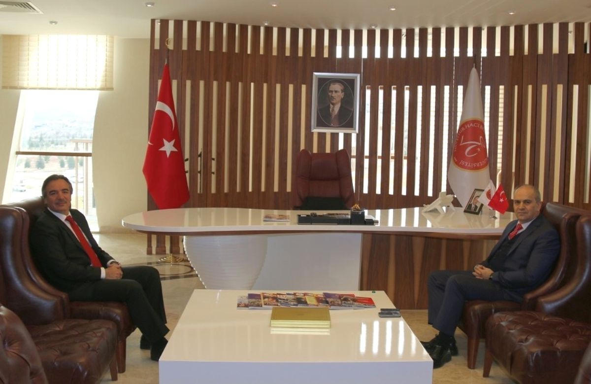 Emniyet Müdürü Artunay Neü Rektörü Bağlı\'yı Ziyaret Etti