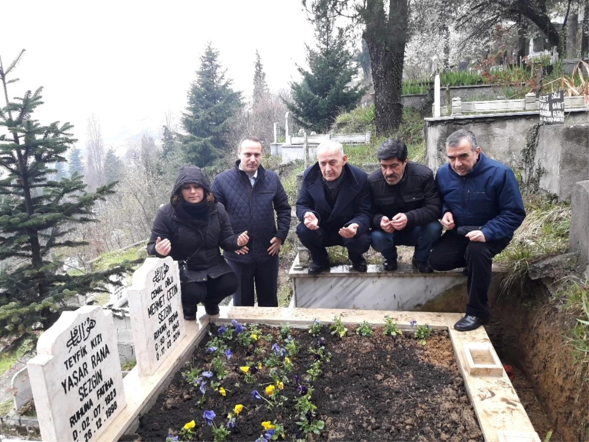 Gazeteci Çetin Sezgin Ölümünün 3. Yılında Mezarı Başında Anıldı