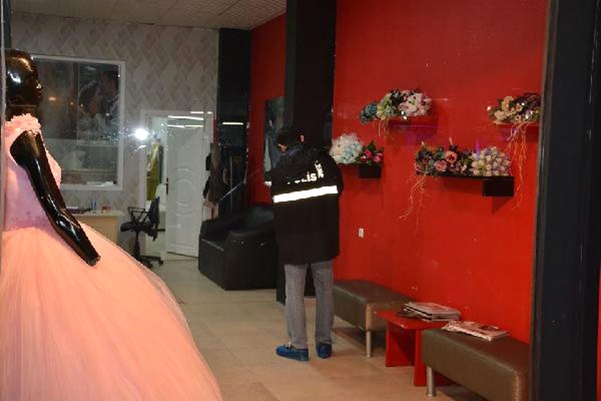 İmam Nikahlı Eşini, Çalıştığı Kuaför Salonunda Öldürdü