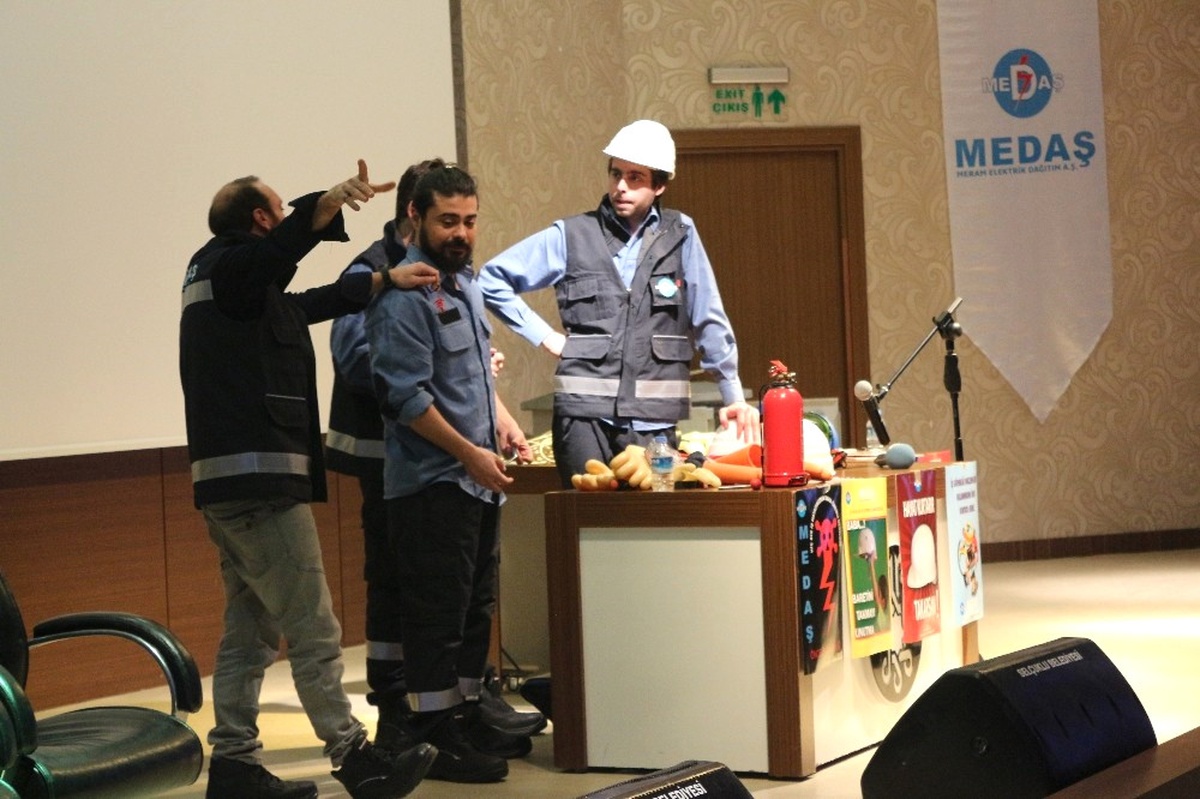 İş Sağlığı ve Güvenliği Tiyatro Sahnesinde