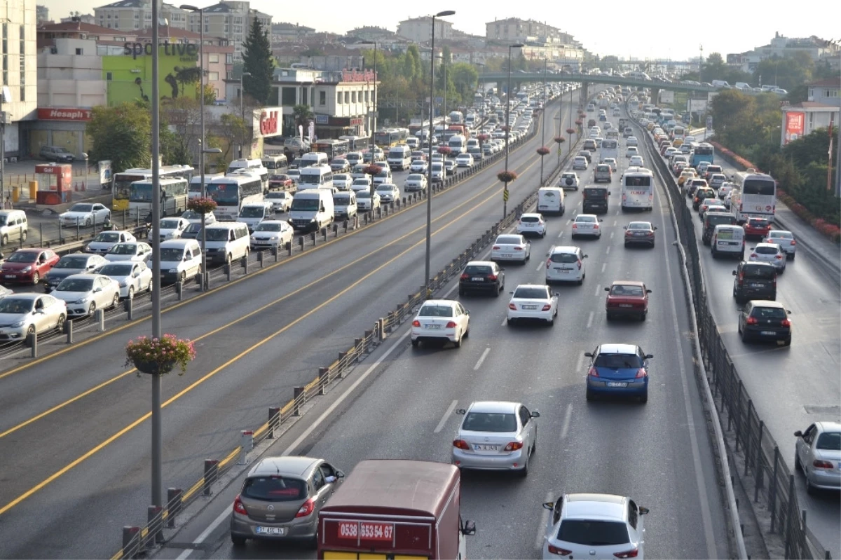 Istanbul\'da Trafiğe Kapatılacak Yollar