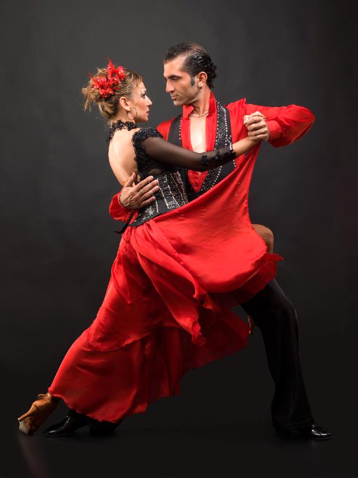 İstanbul Gitar Üçlüsü Eşliğinde Tango Rüzgarı İkü\'de
