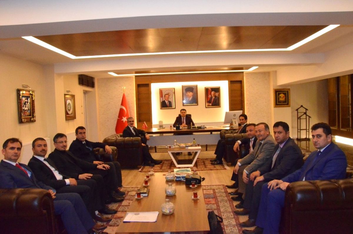 Kahramanmaraş Belediyesi Heyeti, Başkan Musa Işın\'ı Ziyaret Etti