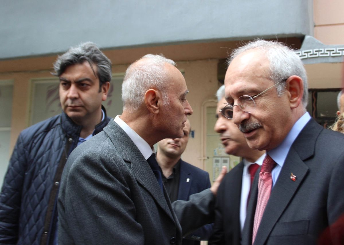Kılıçdaroğlu\'ndan Şehit Ailesine Ziyaret