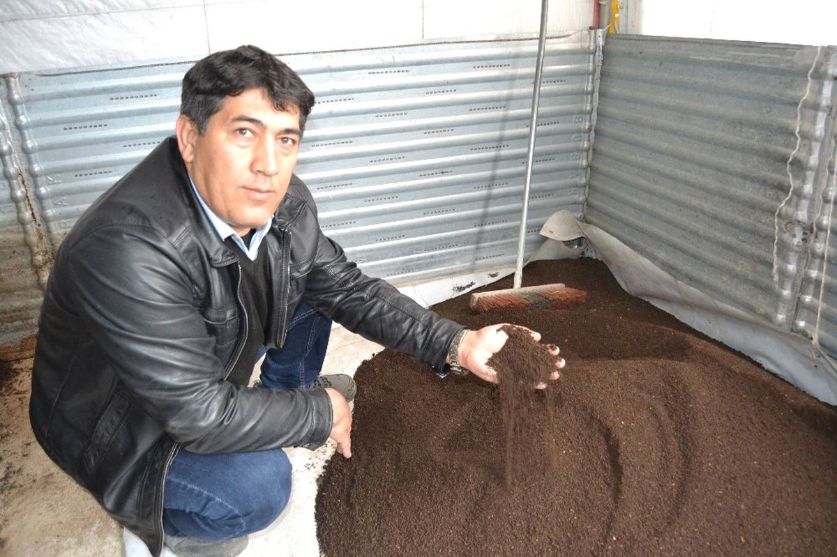 Merakla Başladığı Solucan Gübresi Üretiminde Marka Oldu